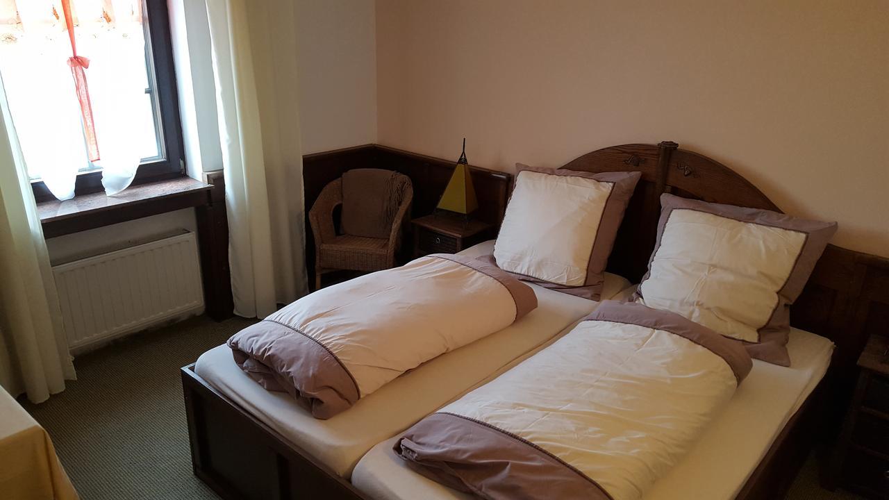 Landhotel Zum Doppeldecker Kirchen  외부 사진