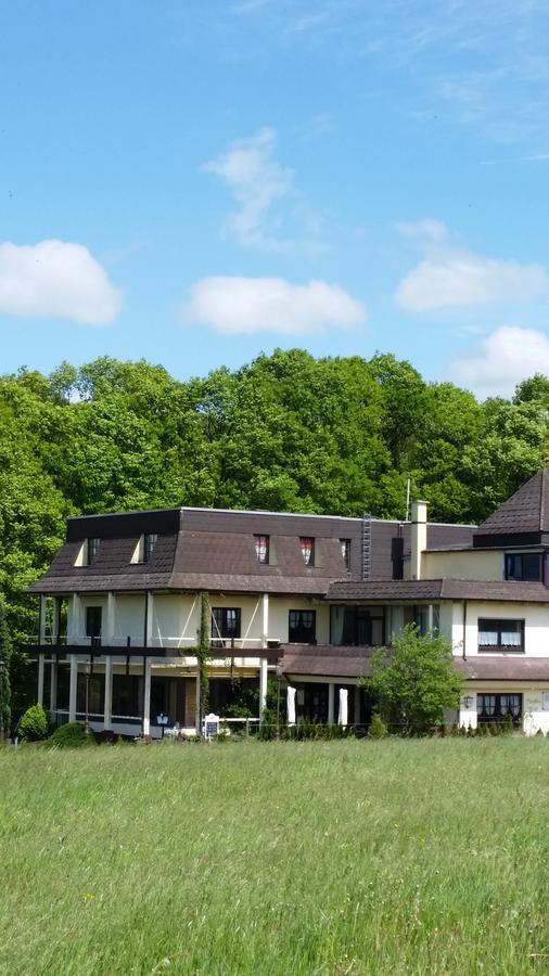 Landhotel Zum Doppeldecker Kirchen  외부 사진