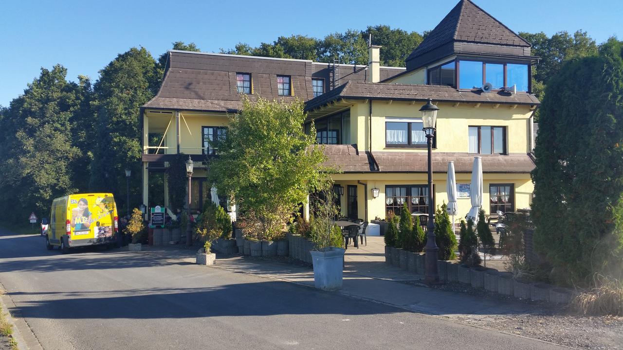 Landhotel Zum Doppeldecker Kirchen  외부 사진